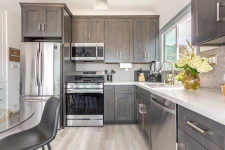 Amazing Ocean View - Luxury Manhattan Beach 1 Bedroom - Parking Exteriör bild